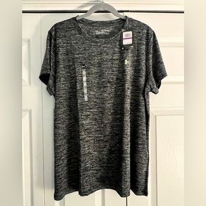 NWT Womens Under Armour tee